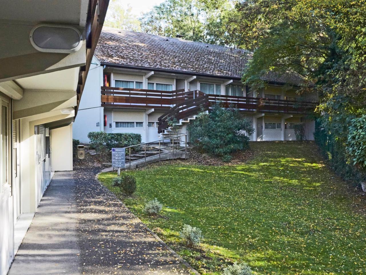 Kyriad - Ecouen La Croix Verte Exterior photo